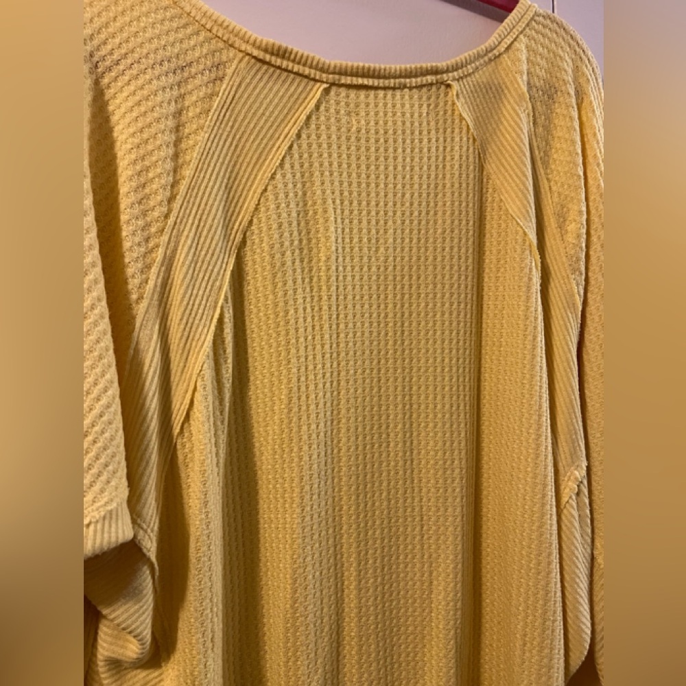 WE THE FREE YELLOW TOP (SMALL) - Picture 4 of 7